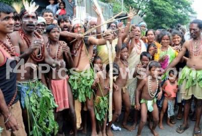 ADIVASI NEELAMBARI HERBAL HAIR OI